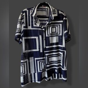 Geometric Knit Button-Down Shirt – Navy & White Pattern, Short Sleeve